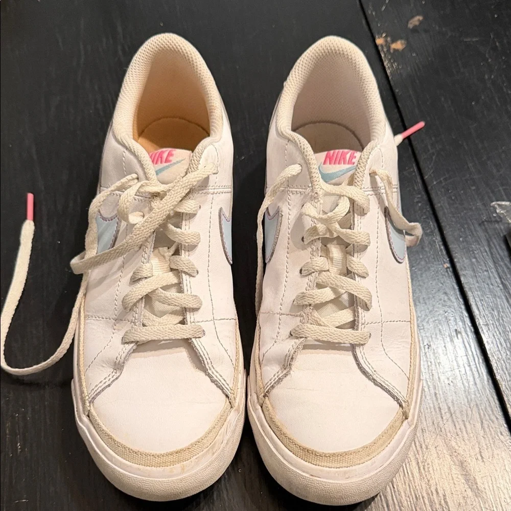 Nike Sneakers White and Light Blue and Hot Pink Accents in 5.5Y
